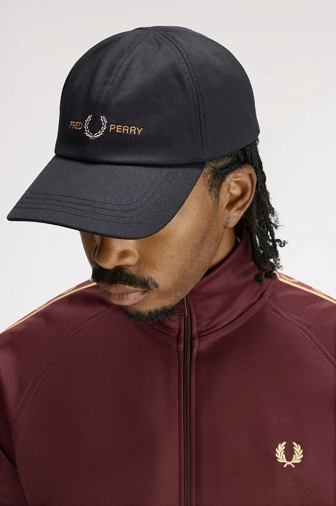 Кепка Fred Perry Embroidered Twill Cap